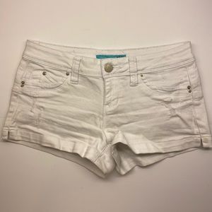 Size 3 white YMI jean shorts!